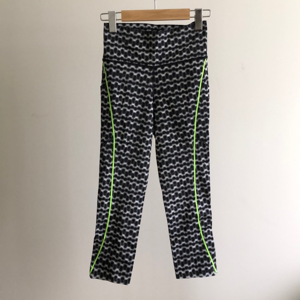 lululemon Chase Me Crop * SeaWheeze